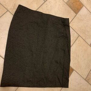 NWOT! Dressbarn Stretch Pencil Skirt